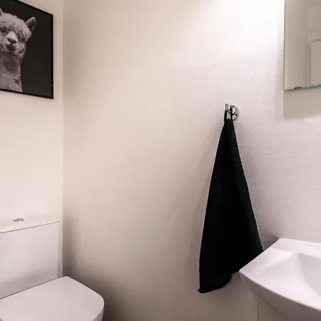 Pokoje Obok Plac Konstytucji Nf *