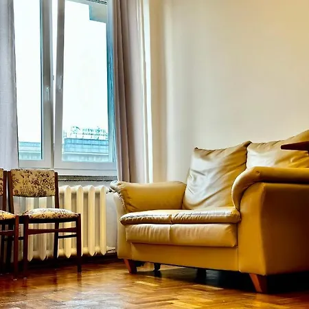 بيت ضيافة Pokoje Obok Plac Konstytucji Nf وارسو